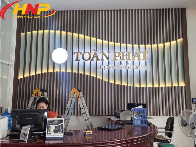 Backdrop Lễ Tân Alu Theo Yêu Cầu, Bền Đẹp Và Dễ Nhận Diện 10 backdrop lễ tân alu