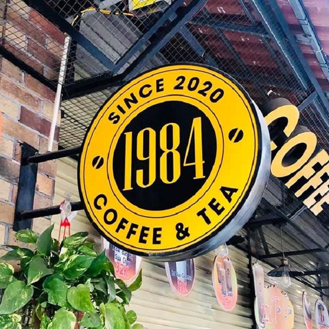 Báo Giá Biển Vẫy Cafe 2026: Thiết Kế Đẹp, Thi Công Trọn Gói 7 Báo Giá Biển Vẫy Cafe 2026 (3)