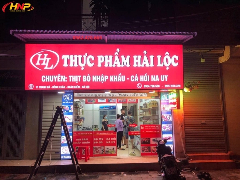Biển pano hộp đèn ngoài trời cho mặt tiền lớn Hà Nội (3)