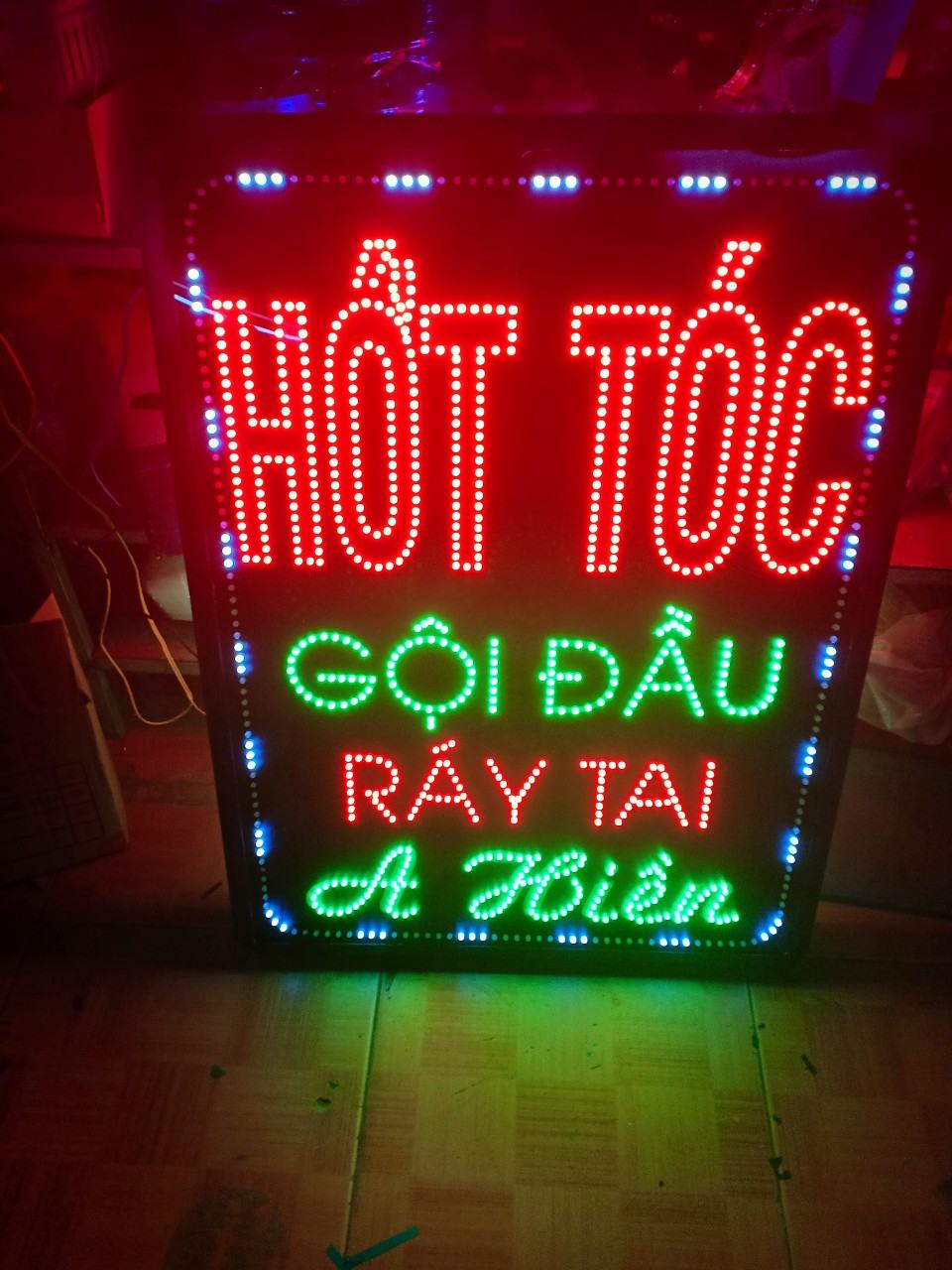 Lắp Đặt Biển Hiệu LED Điện Tử